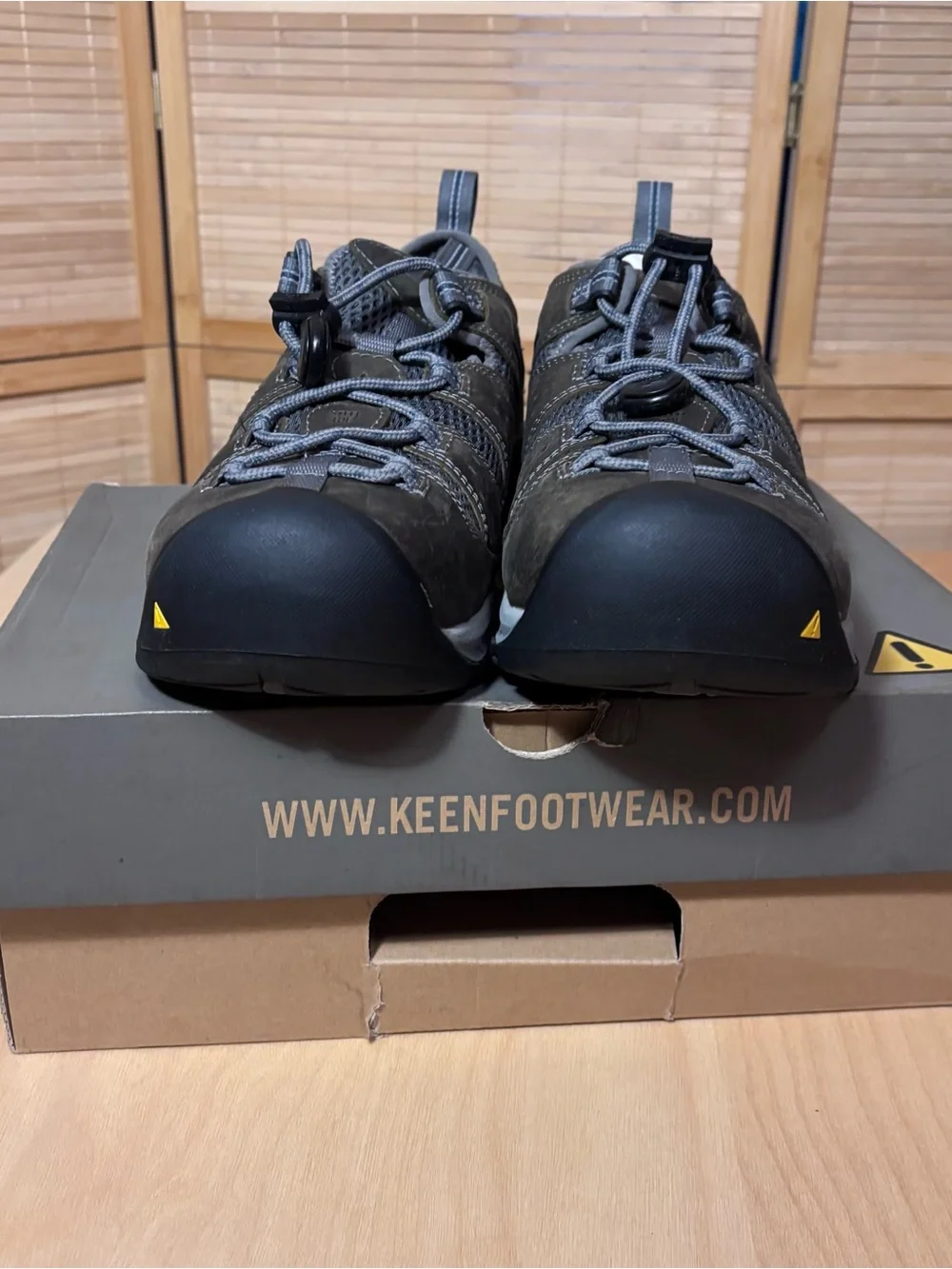 KEEN Utility Atlanta Cool II ESD Steel Toe Work Shoes Men’s 10.5 D Gargoyle/Navy